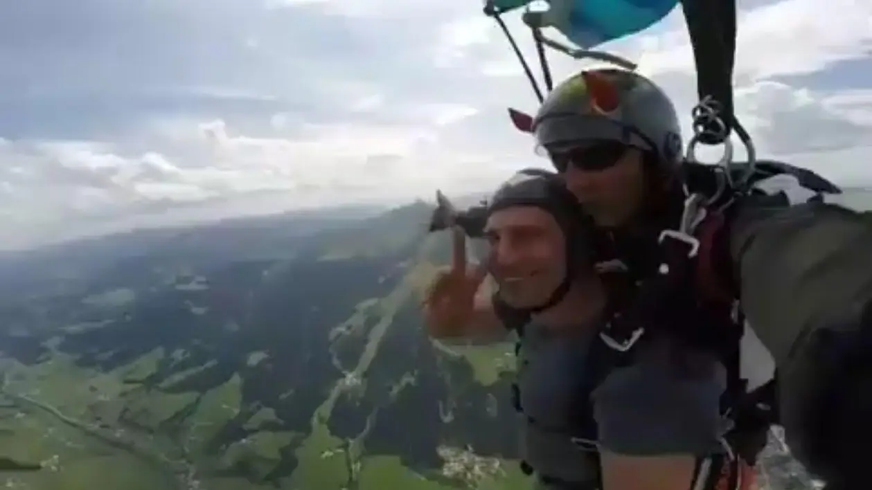 Кличко-старший очень экстремально отпраздновал 48-летие. «Happy Birthday» пел на высоте 2500 метров