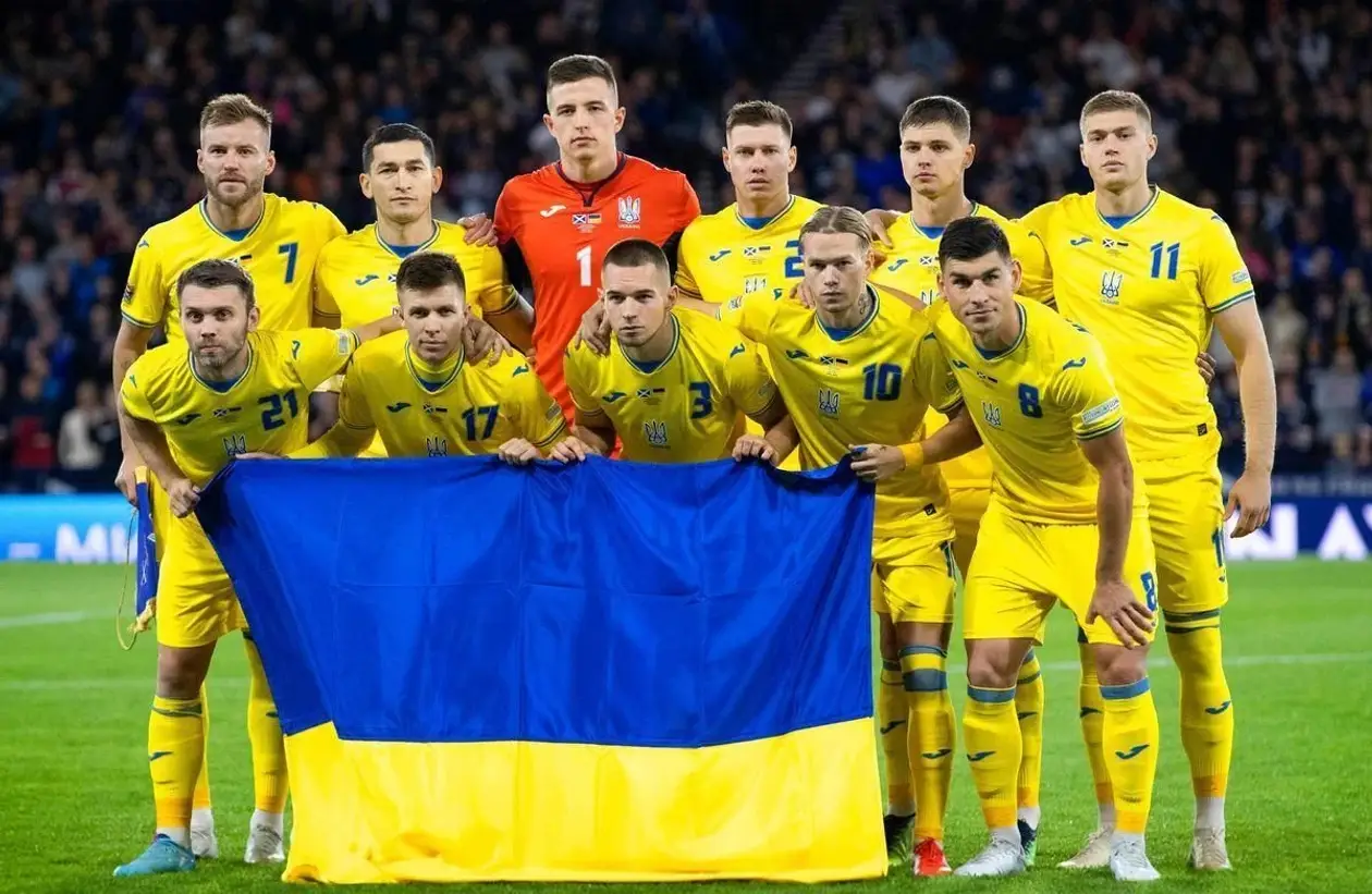 Ексклюзивний прогноз на матч збірних України та Англії:  хто здивує світ і стане переможцем?      