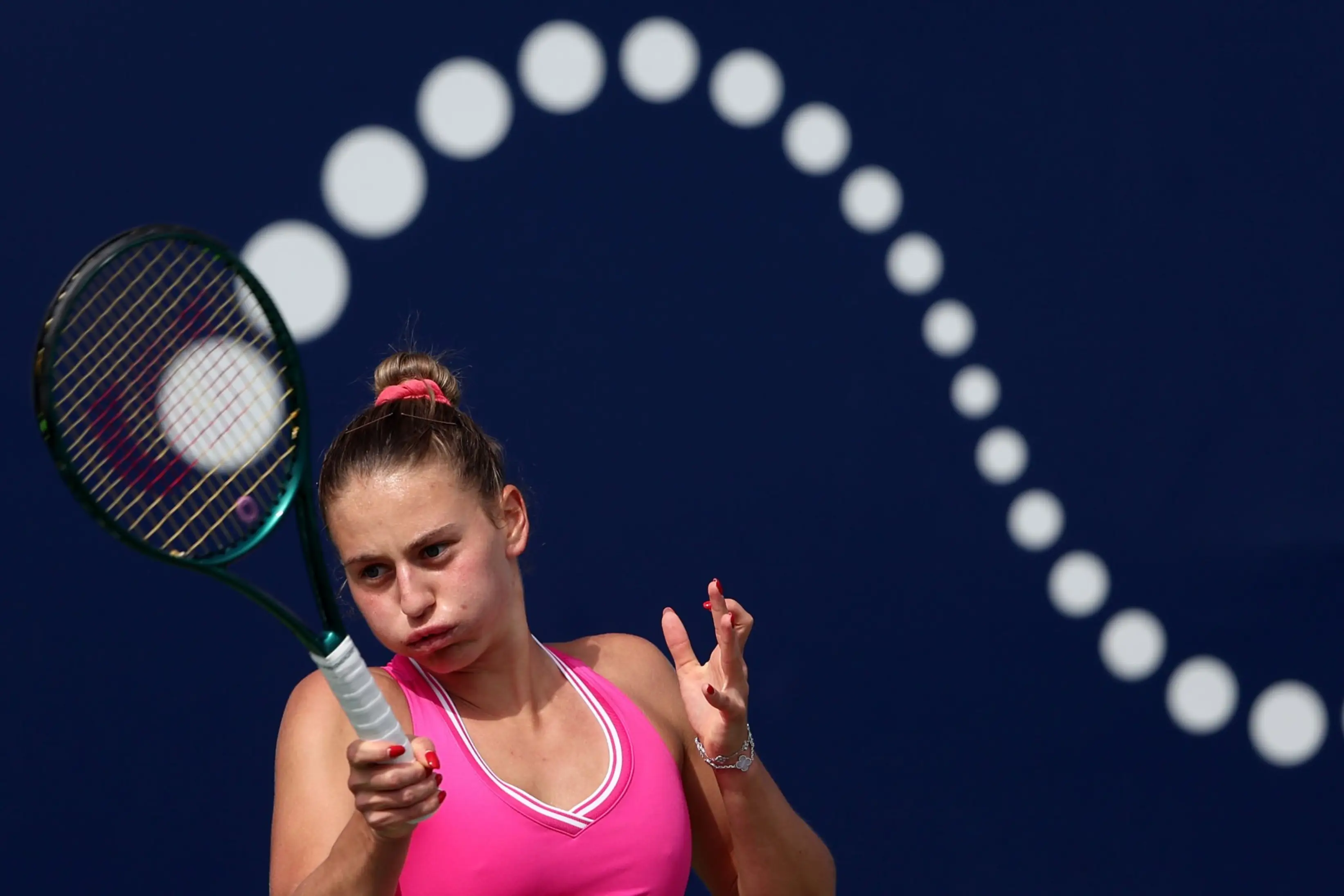 Іга Свьонтек - Марта Костюк: прогноз і ставка на матч турніру серії WTA в Індіан Веллсі, 16 березня