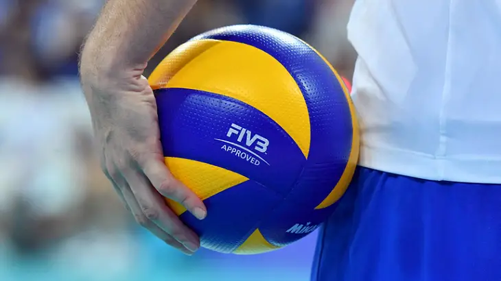 FIVB досі не відібрала ЧС-2022 у Росії. Світовий волейбол проти