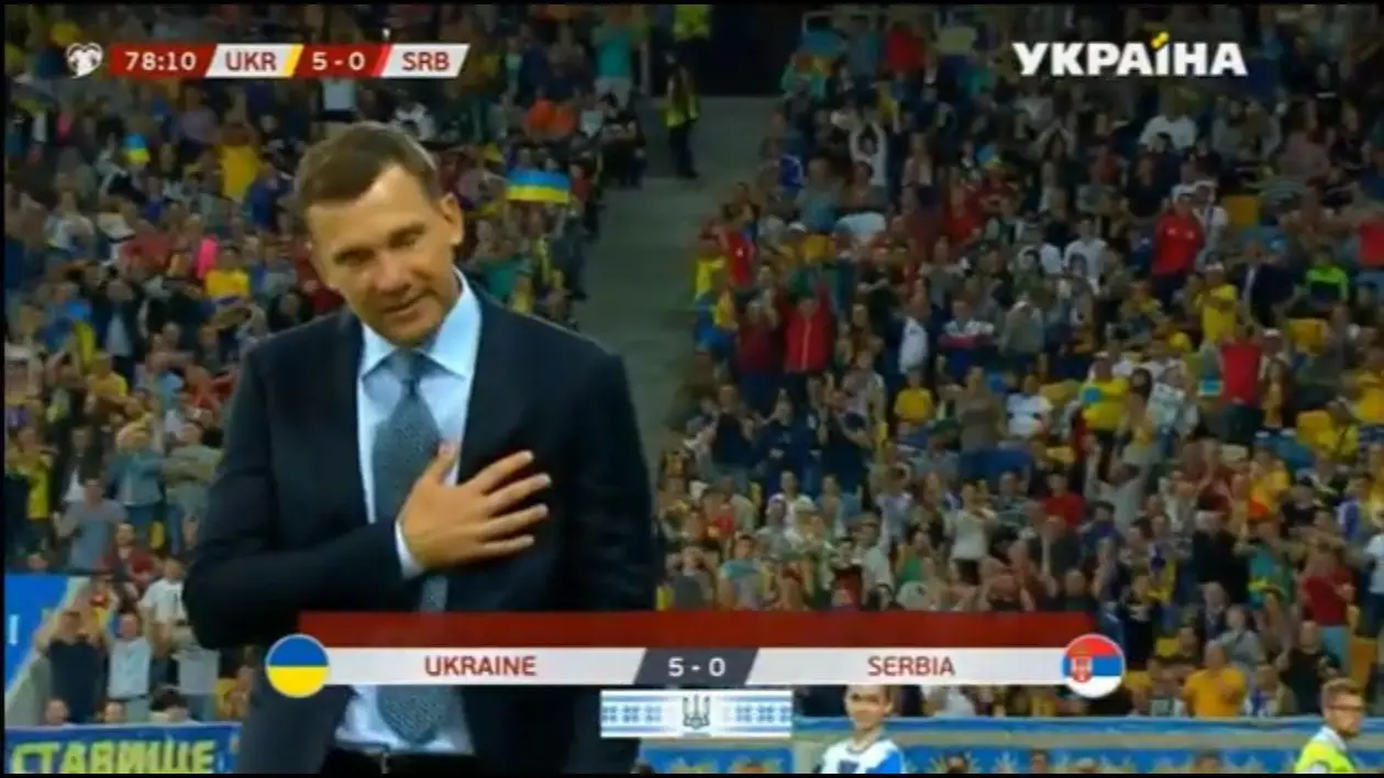 Стадион стоя скандирует «Шева, Шева» при счете 5-0. Шевченко был очень тронут