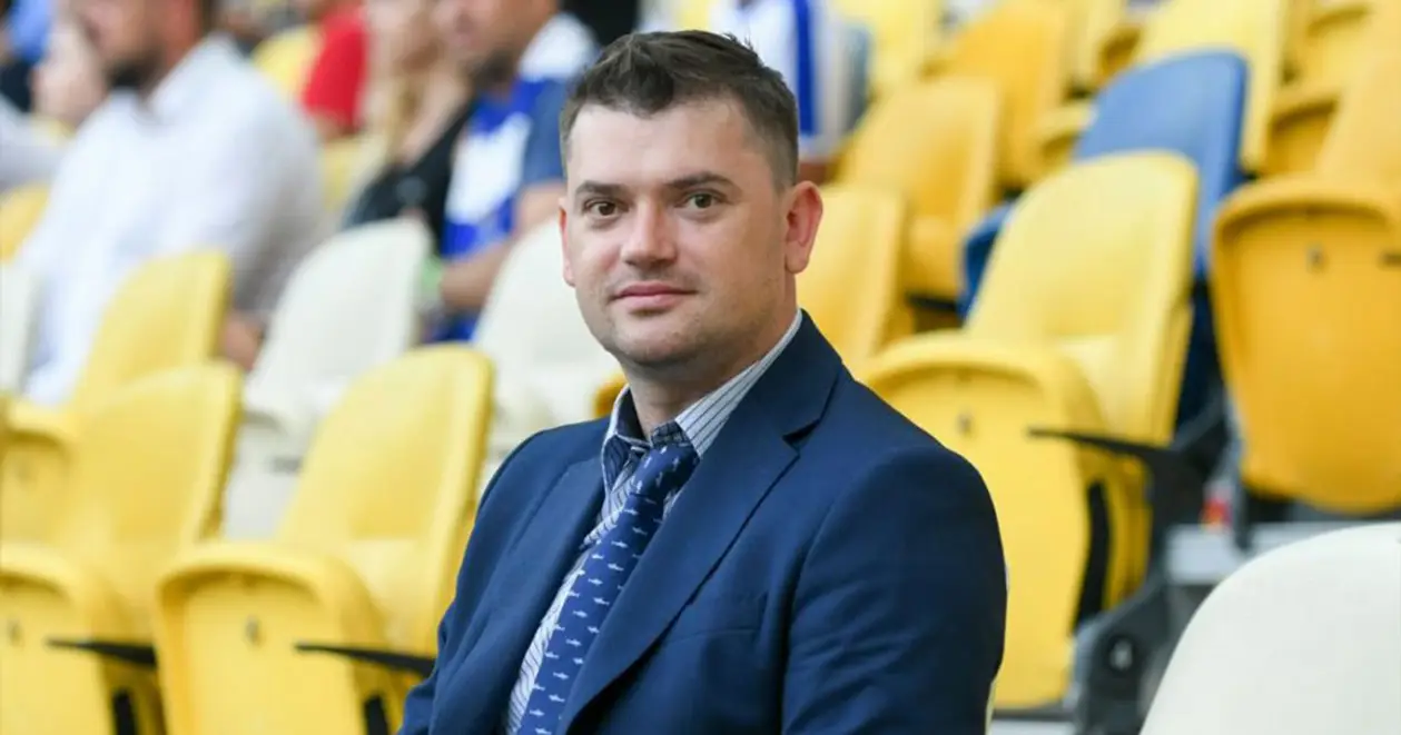 Коментатор Кириченко працював на двох матчах одночасно на MEGOGO та Setanta. Тепер його звільнили
