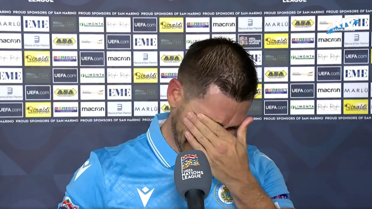 Игрок Сан-Марино расплакался от счастья на интервью: его сборная не проиграла два официальных матча подряд