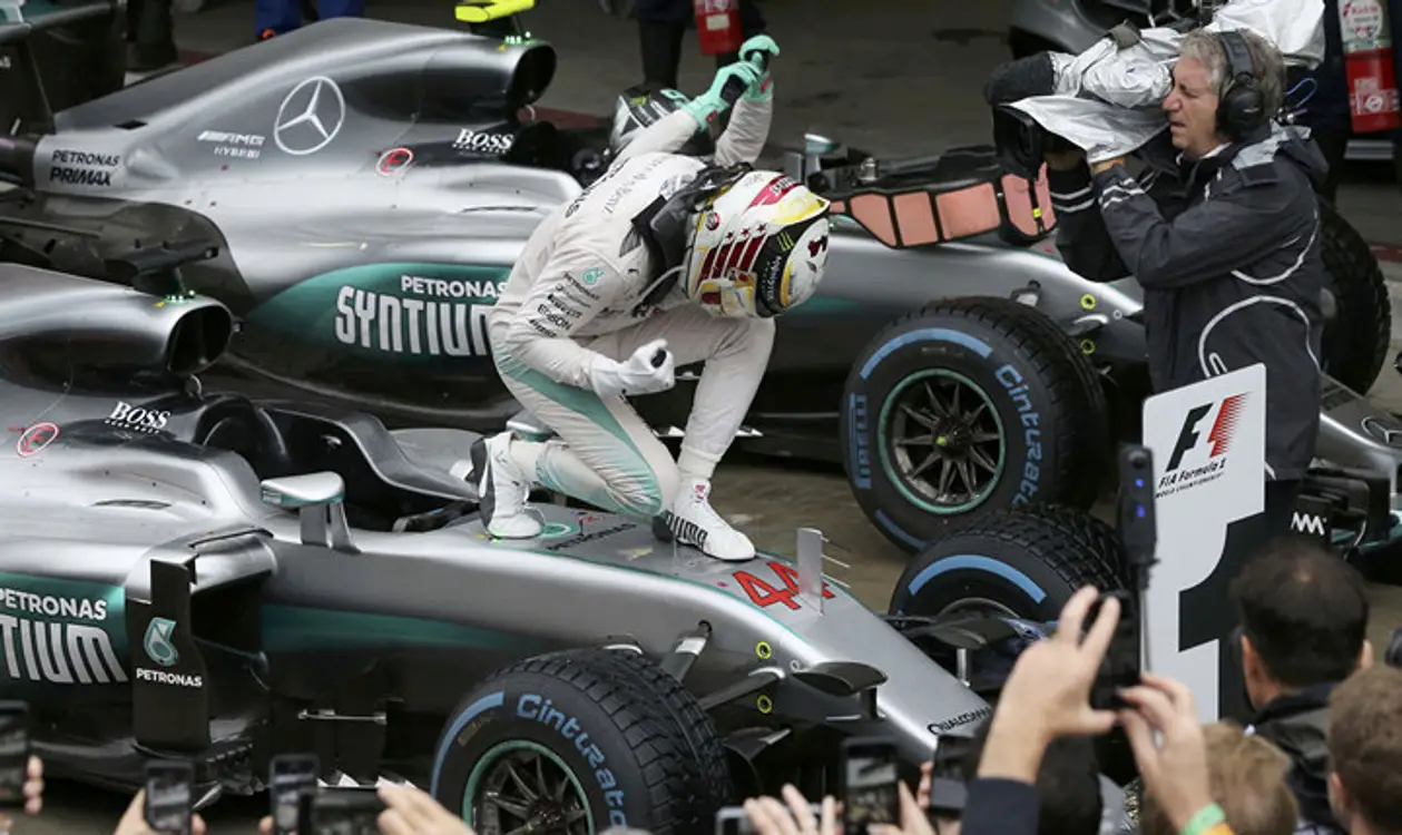 Чемпион «Формулы-1» определится в последней гонке и другие итоги Гран-при Бразилии