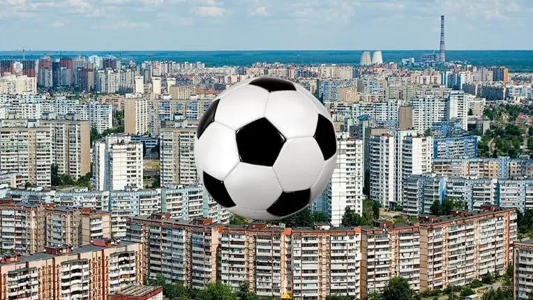 Чому Троєщині потрібен професійний футбольний клуб