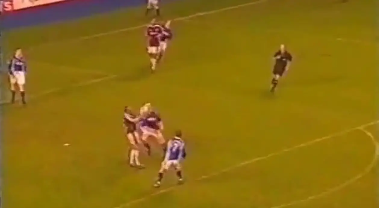 18 лет назад Ди Канио включил режим мужика в матче с «Эвертоном»