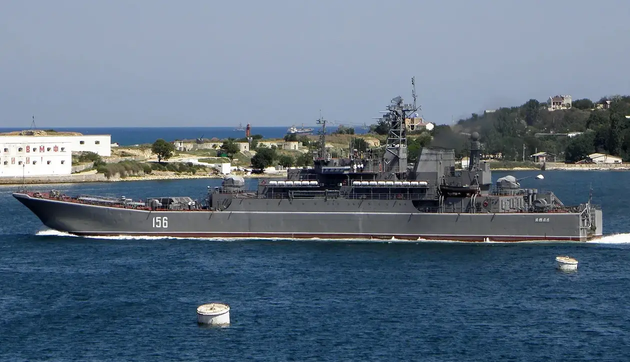 ЗСУ повідомили про ураження двох десантних кораблів та центру зв’язку в Севастополі