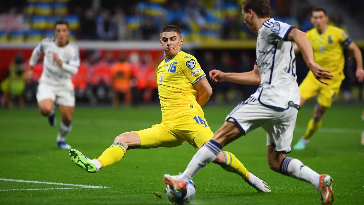 🤬 Арбітр не призначив чистий пенальті в ворота Італії на 90+3-й – Україна не потрапила напряму на Євро