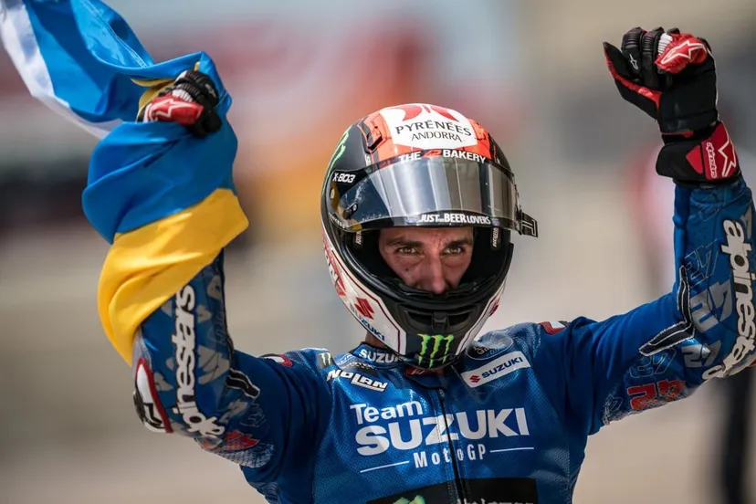 Іспанський мотогонщик фінішував на Гра-Прі Америк з прапором України 💙💛