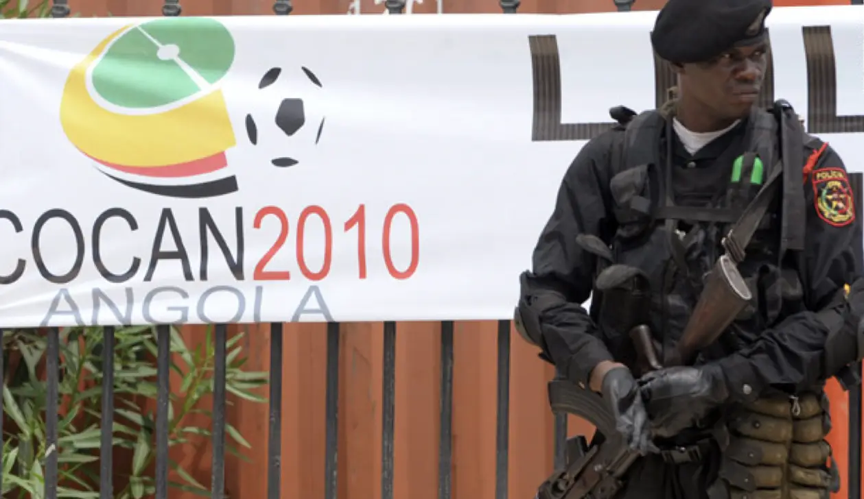 Cамые страшные 30 минут в жизни Адебайора: перед Кубком Африки-2010 сборную Того атаковали террористы 