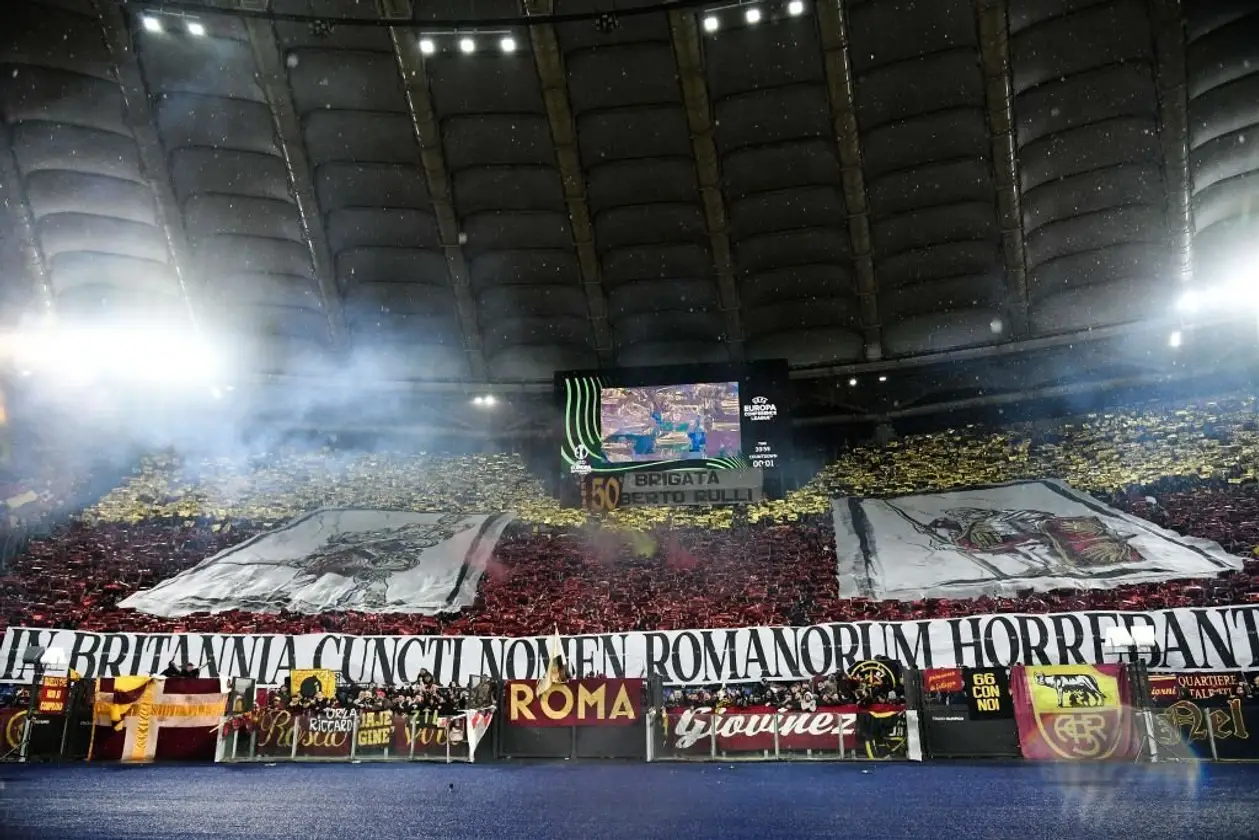 🥳 Понад 70 тисяч фанатів на стадіоні в Римі. Несамовита підтримка «Роми» в Лізі конференцій