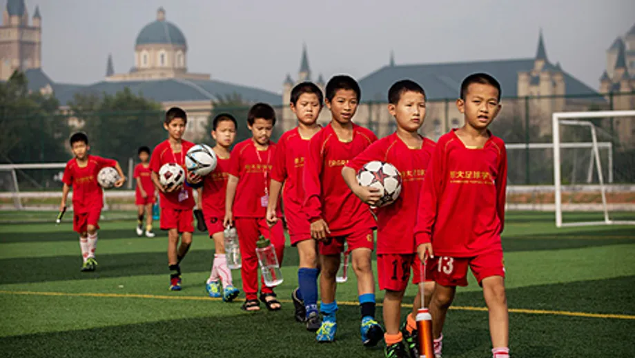 Как Китай собирается стать суперсилой и выиграть чемпионат мира