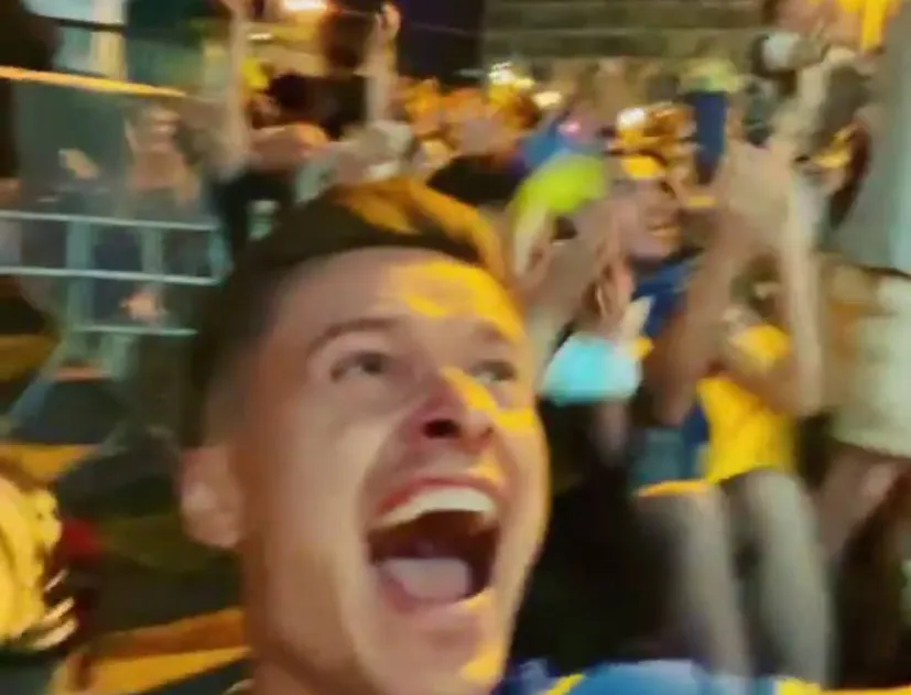 Емоційна реакція Поворознюка на гол Зінченка у ворота Швеції. Це неможливо передати словами 🔥