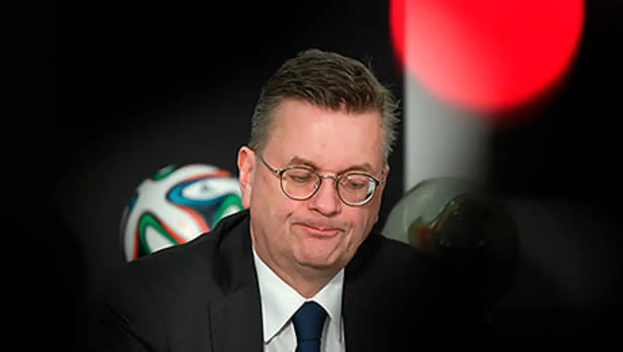 Президент DFB ушел в отставку после обвинений в коррупции. Замешан подарок от Григория Суркиса