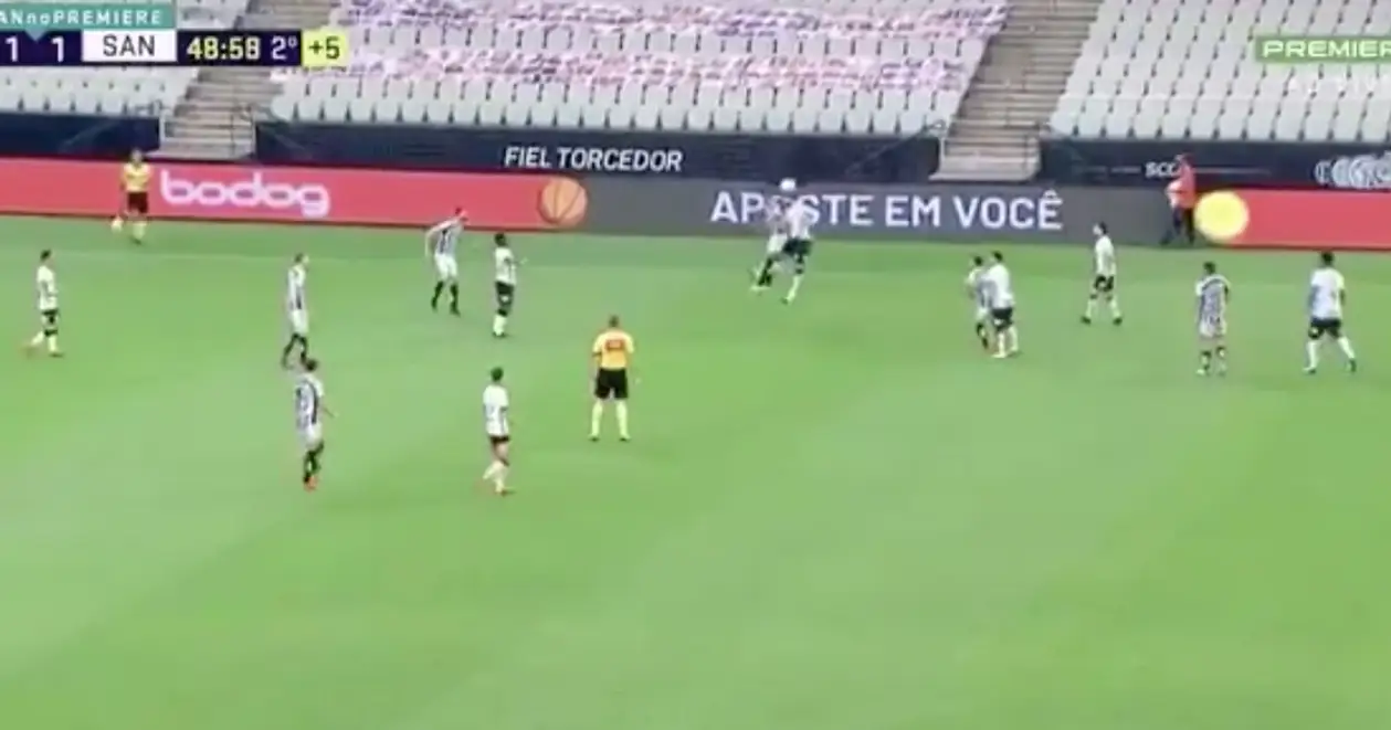 20 секунд в воздухе и 10 касаний мяча – это бразильский футбол