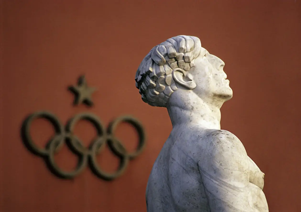Главный спортивный комплекс Рима – памятник фашизма. И никто не стесняется