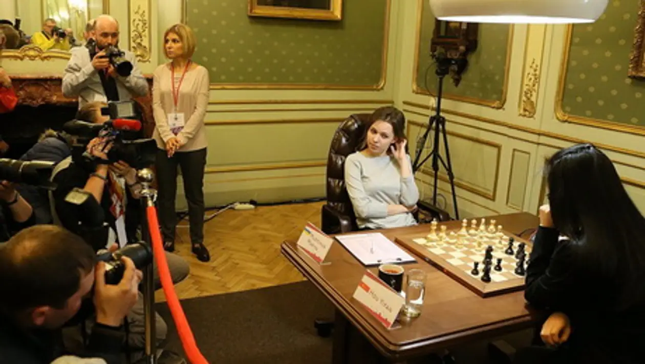 Как проходит во Львове матч за мировую шахматную корону