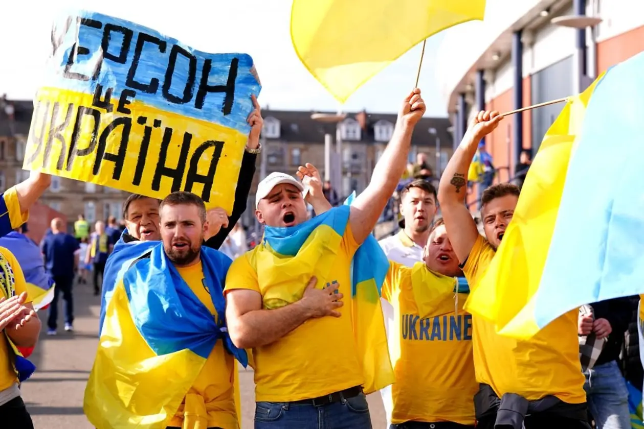 В України буде серйозна підтримка у Глазго. Багато фанатів з українською символікою та заряджені вболівати