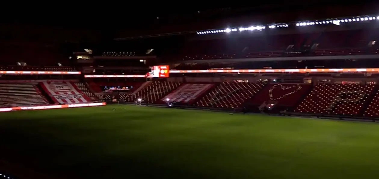 🕯 ПСВ зажег свечи на пустых креслах стадиона. В память о тех, кого не стало в 2020-м