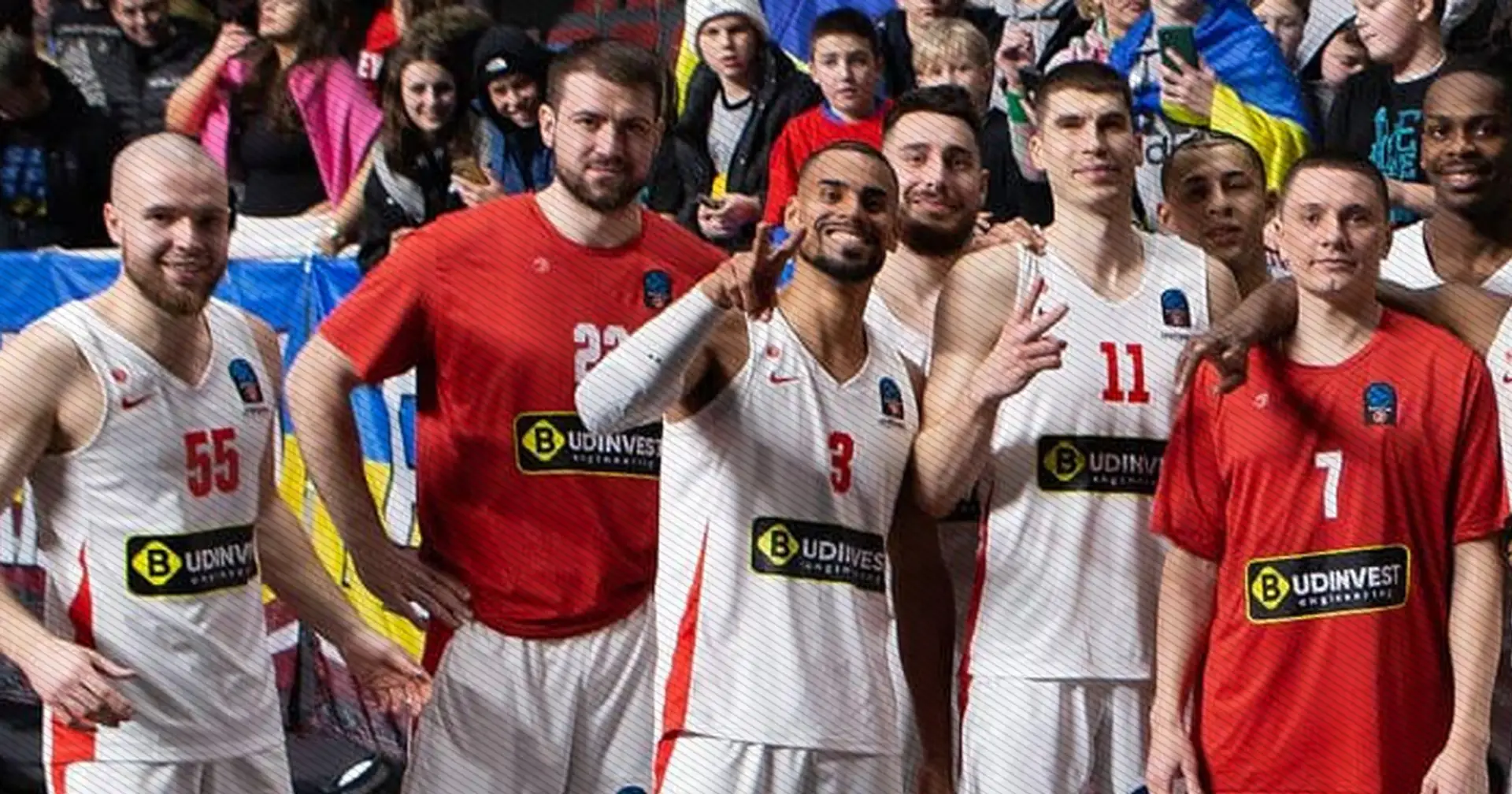 Всіх впізнаєте? Як раніше виглядали українці «Прометея»