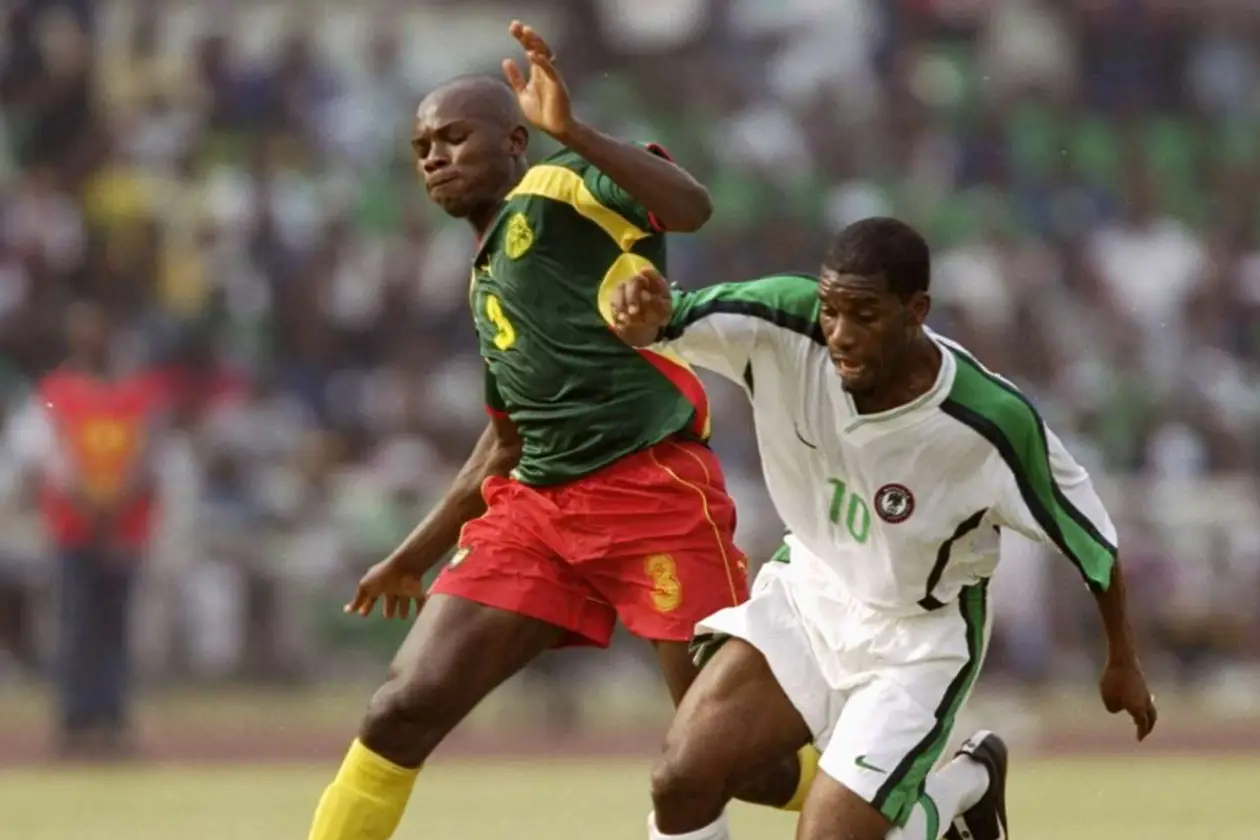Окоча забил Камеруну сумасшедший гол. Нигериец умел творить магию