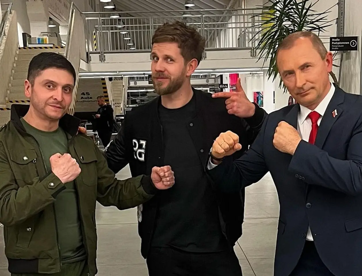 Скандал в Польщі. На вечорі MMA хотіли влаштувати бій двійників Зеленського і Путіна