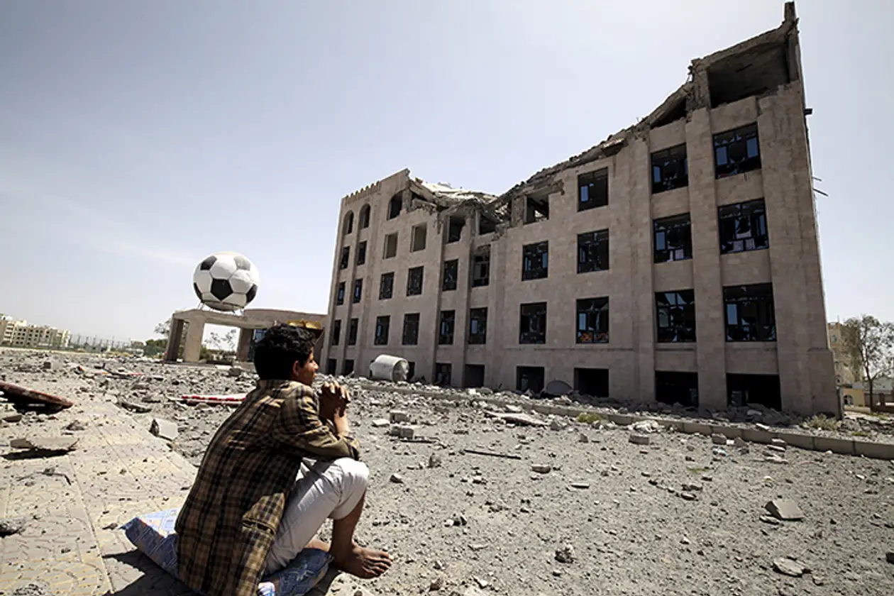 «Сложно играть, когда над твоей семьей летают бомбы». Йемен рвется на ЧМ-2018, несмотря на войну