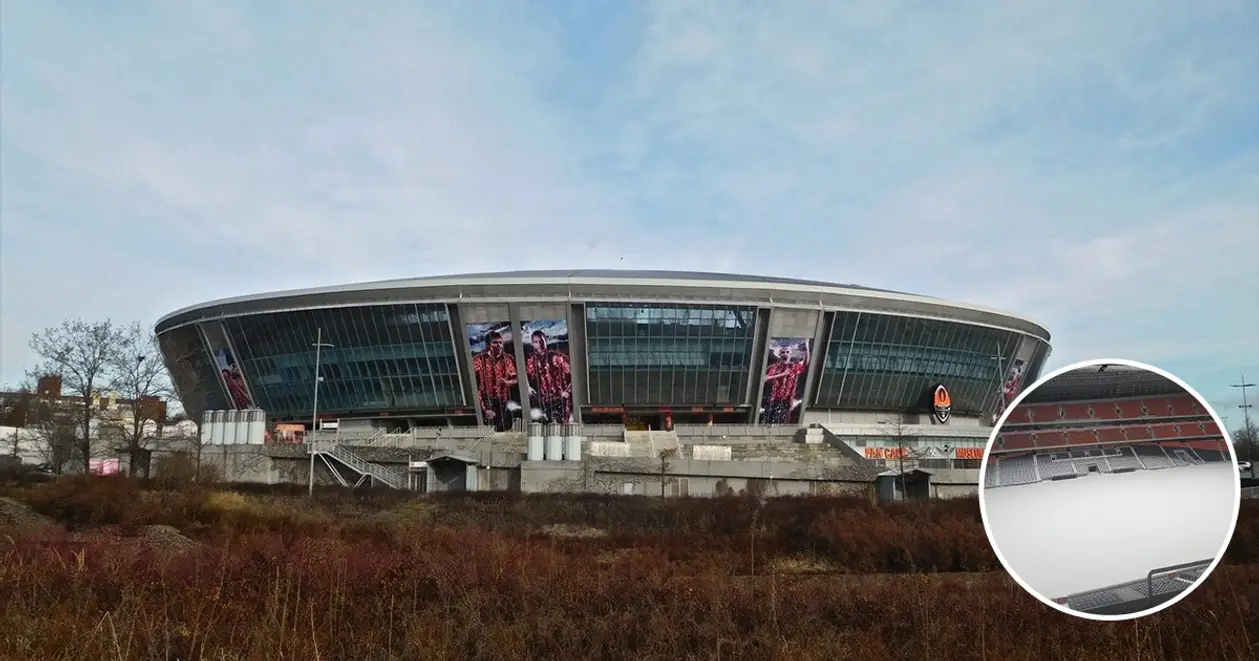 «Донбасс Арену» засыпало снегом. В сети появилось свежее фото донецкого стадиона