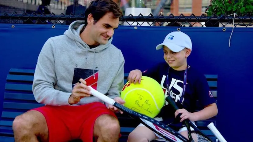 Федерер встретился с 10-летним поклонником, победившим рак
