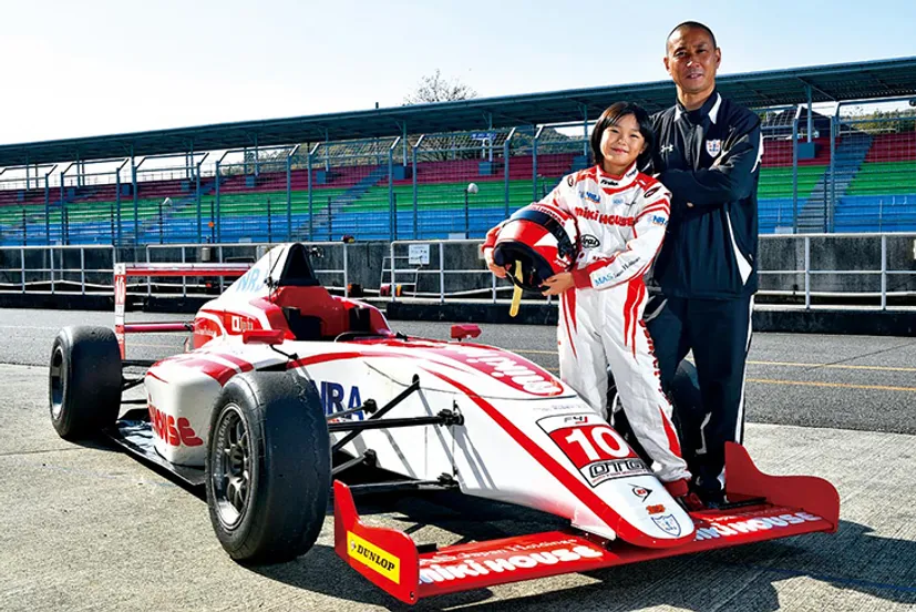 12-летняя девочка хочет в «Формулу-1». И уже бьет рекорды в Японии