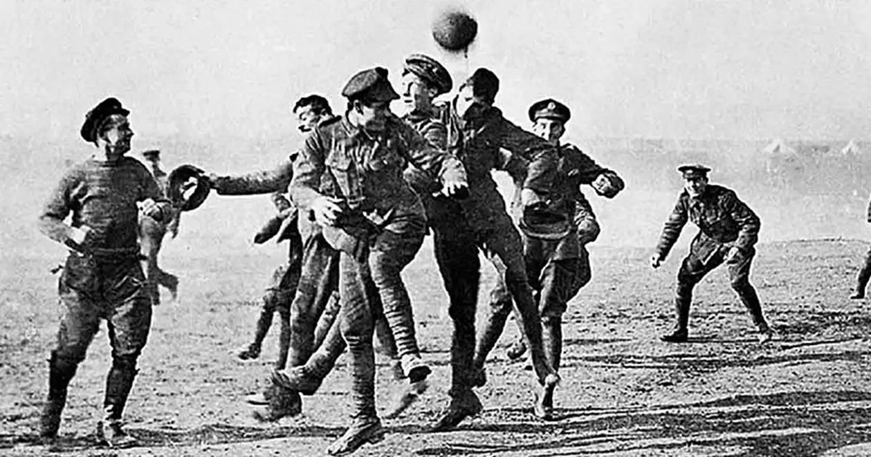 Матч під час «Різдвяного перемир'я» – головний футбольний міф Першої світової війни