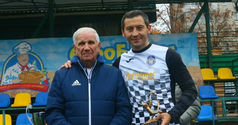 Белик забил невероятным ударом через себя в чемпионате Украины среди ветеранов. И не скажешь, что ему уже 39