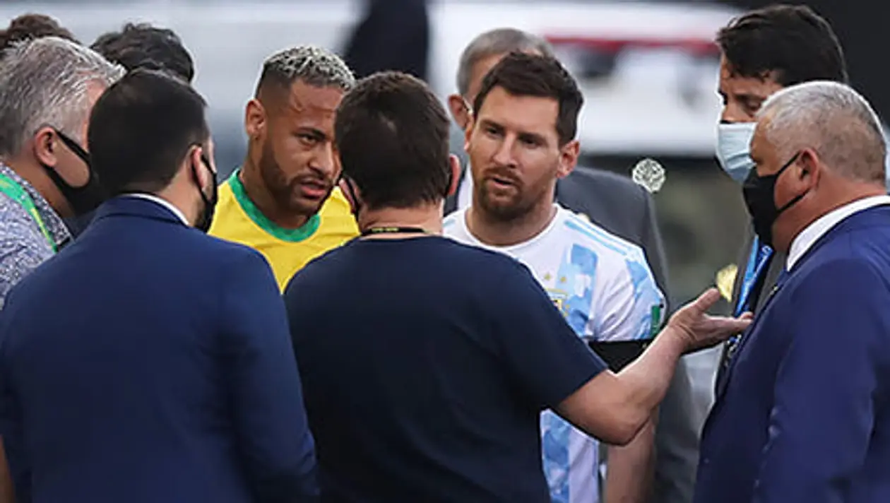 Хаос в Бразилии: матч с Аргентиной внезапно прервали – футболистов из АПЛ хотят депортировать за обман и игнор карантина