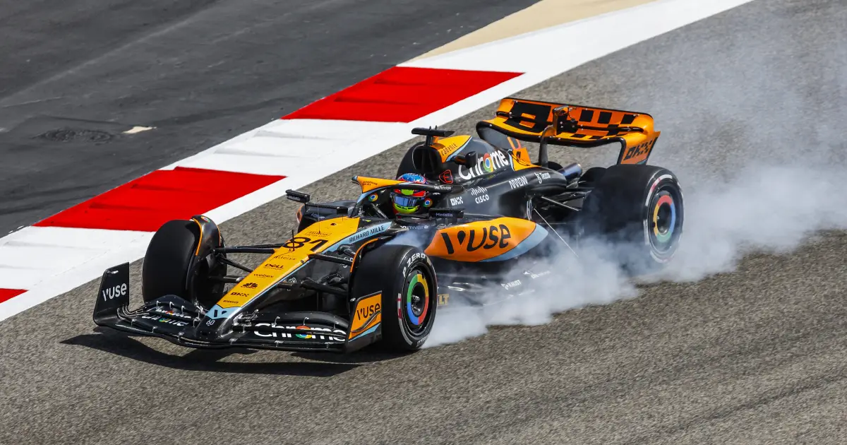 Боліди нового сезону «Формули-1»: елегантна «Феррарі», браузерний «Макларен», тренд на чорний колір