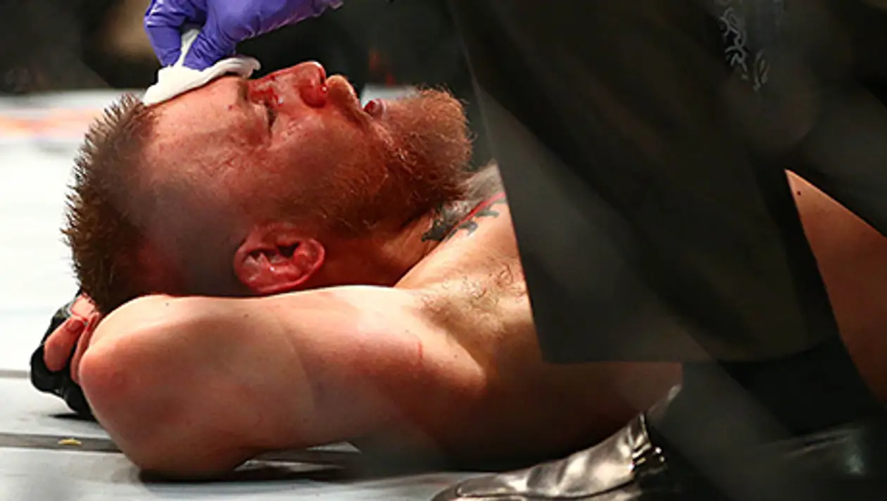 Первое поражение Конора МакГрегора в UFC