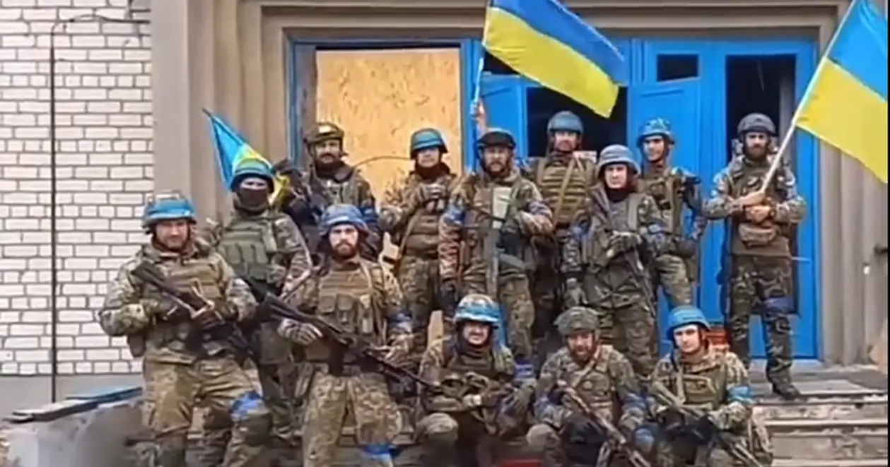 💙💛 Українські воїни повідомляють про звільнення ще одного населеного пункту на Донеччині (Відео)
