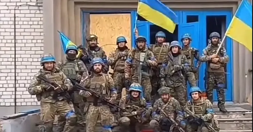 💙💛 Українські воїни повідомляють про звільнення ще одного населеного пункту на Донеччині (Відео)