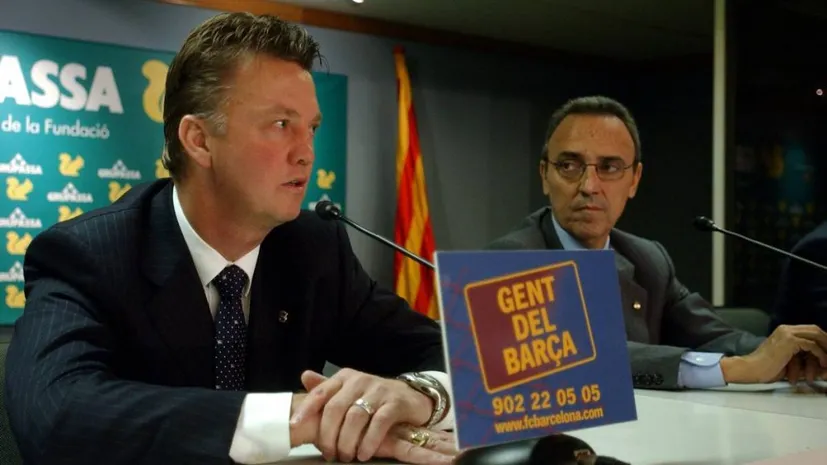 «Барселона» вже була на дні у 2002-му: другий прихід Ван Гала, відставка президента і дебют Іньєсти