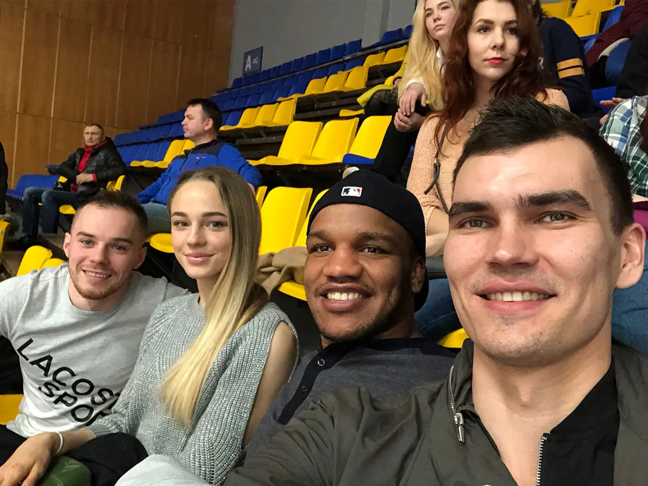Звезды украинского спорта посетили Кубок Стеллы Захаровой